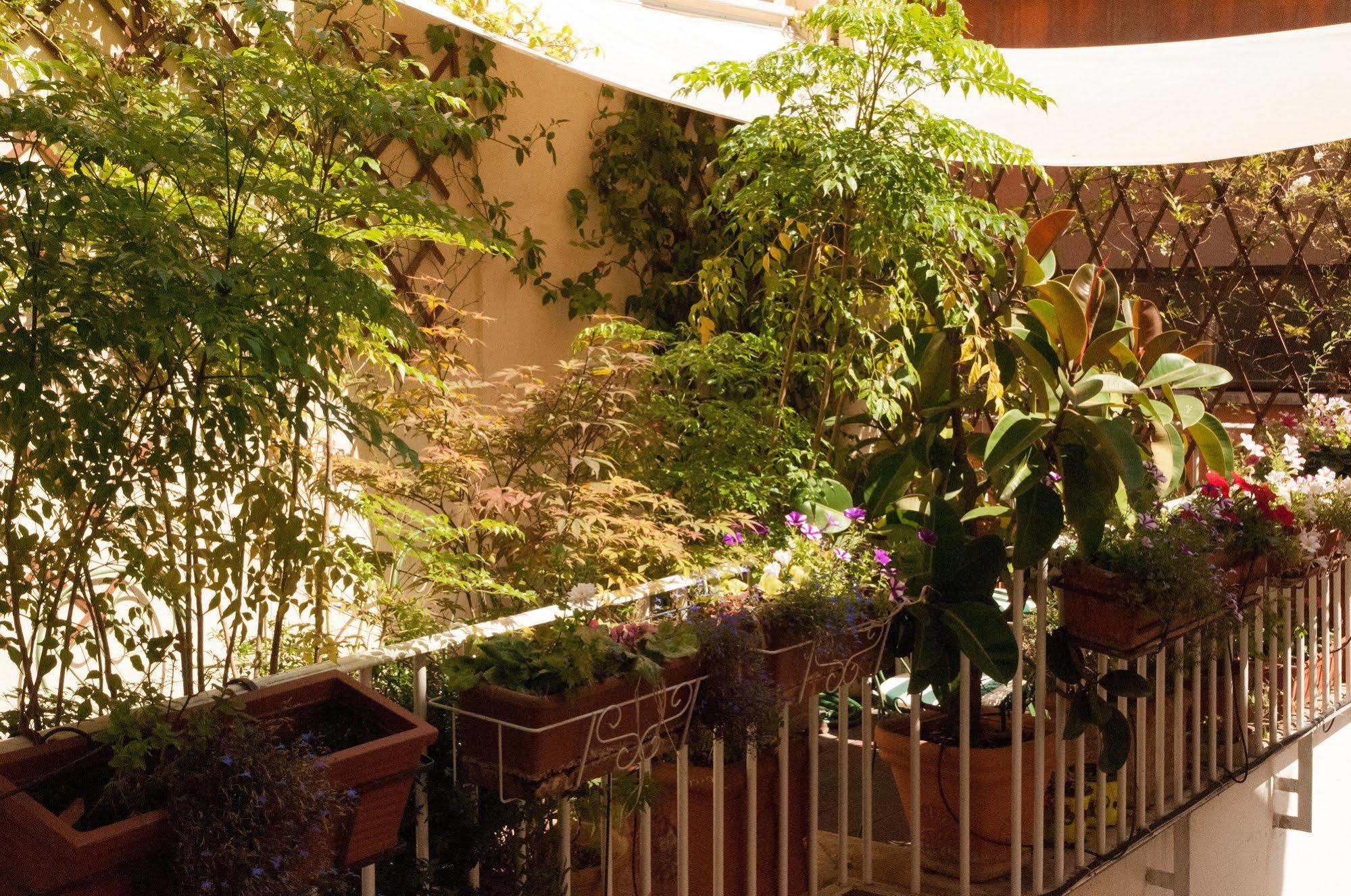 เรอแล เตียโตร อาร์เจนตินา Bed & Breakfast โรม ภายนอก รูปภาพ